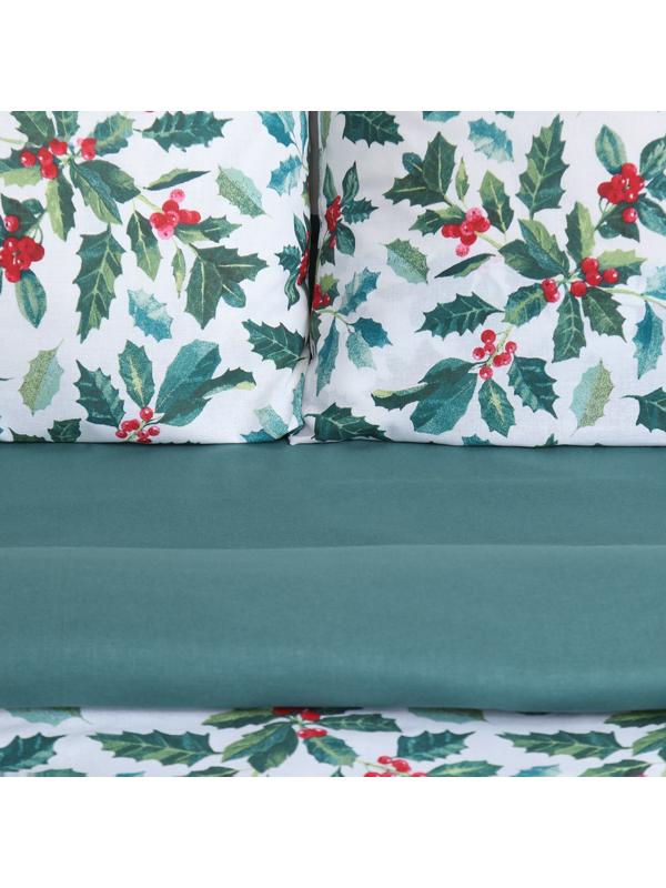 Постельное бельё «Этель» евро Winter berries 200х217 см,220х240 см,70х70 см -2 шт, поплин