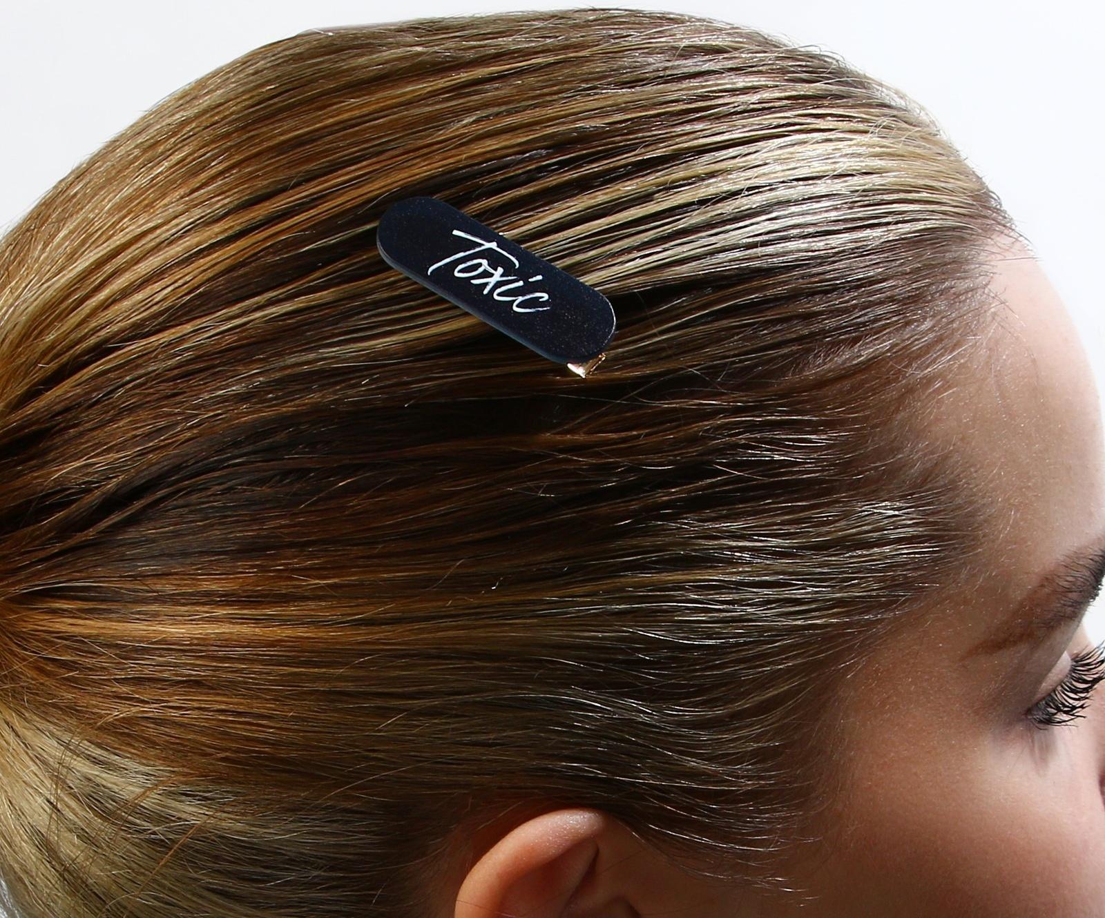 Заколка для волос Toxic, 4.5 х 1.5 см