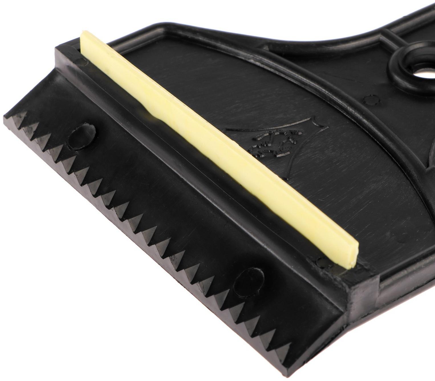 Скребок автомобильный Torso Т-образный MG-005, 17 см МИКС