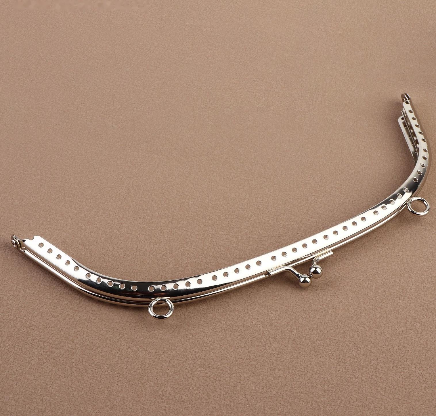 Фермуар пришивной «Полукруг», с креплениями, 20 × 7,5 см, цвет серебряный