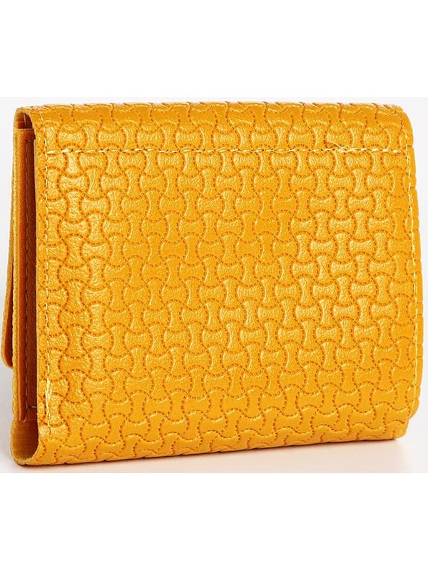 Кошелёк на кнопке, цвет жёлтый