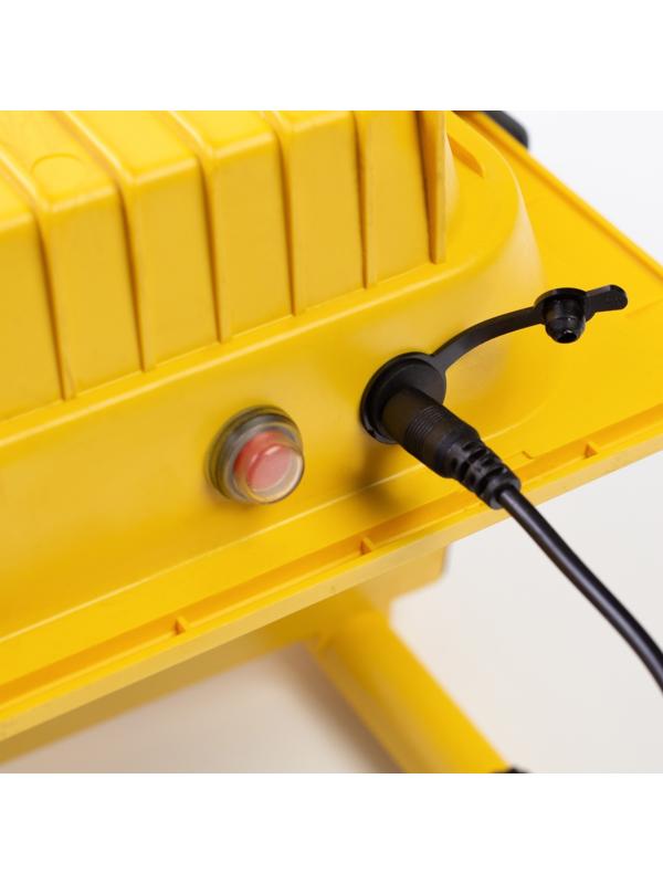 Фонарь-прожектор аккумуляторный, 100 Вт, 15000 мАч, IP67, 10 режимов работы, 26 х 31 см