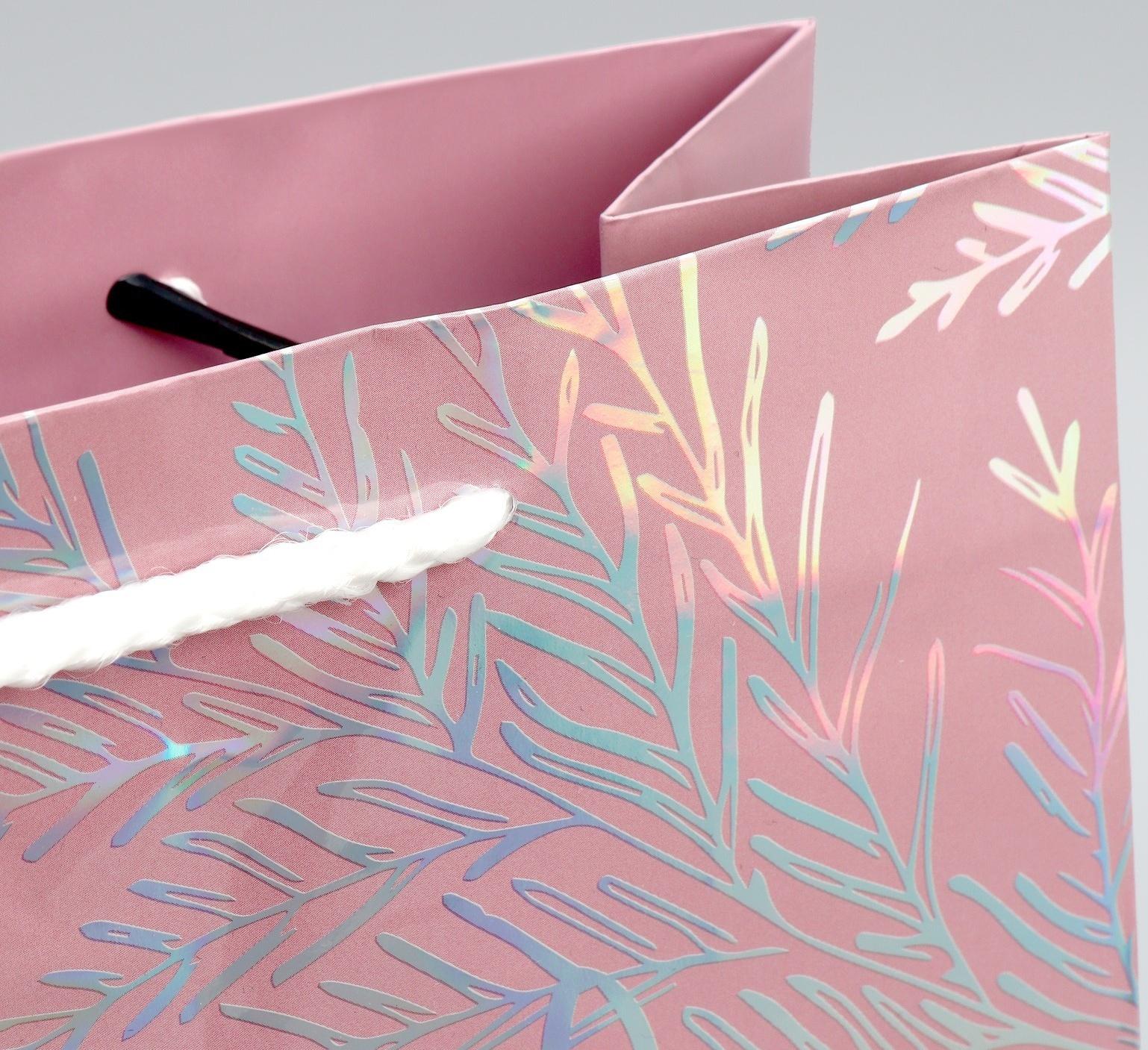 Пакет голографический «Игрушки», M 26 × 30 × 9 см