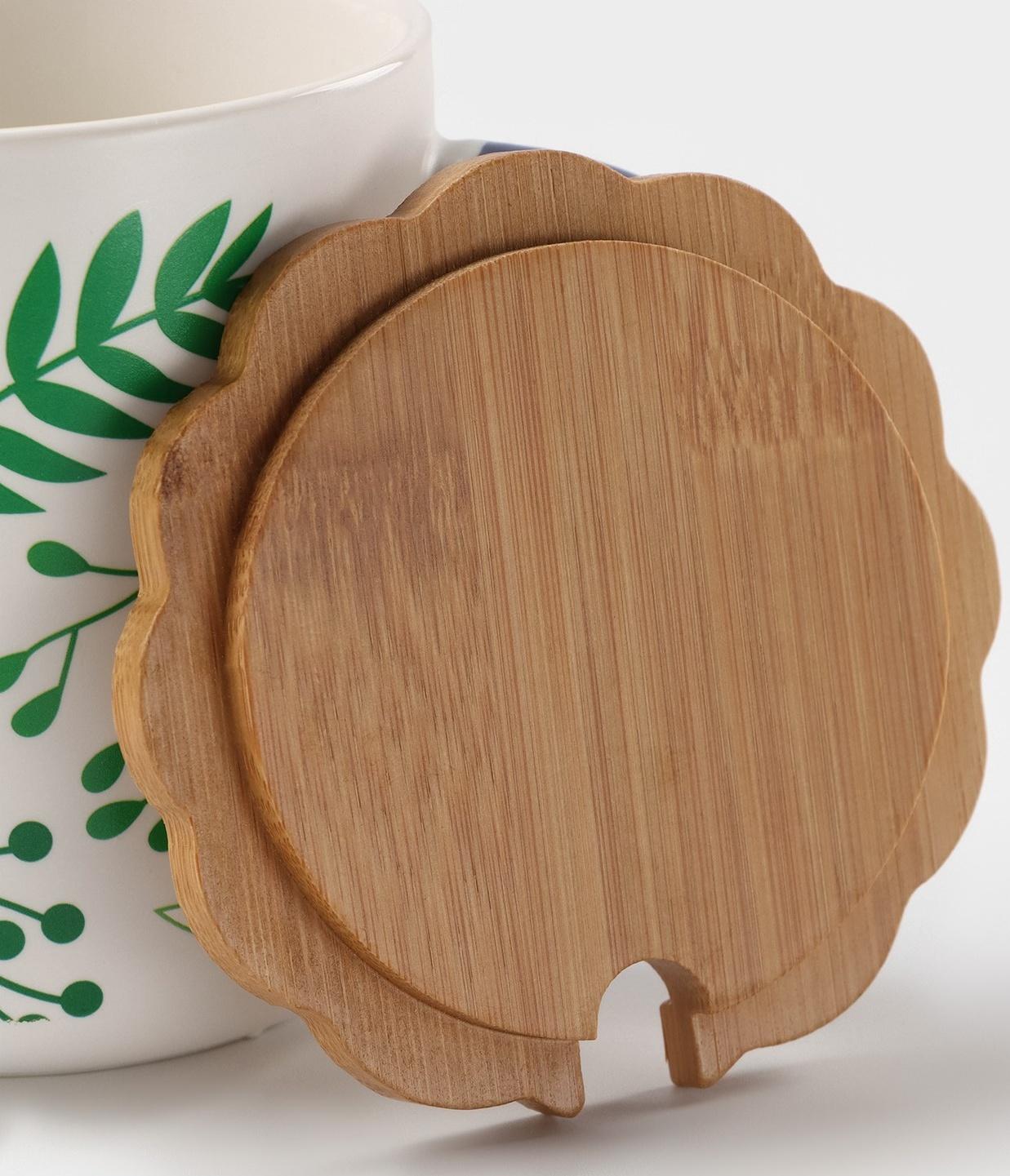 Кружка керамическая с ложкой «Гербарий», 350 мл, цвет белый