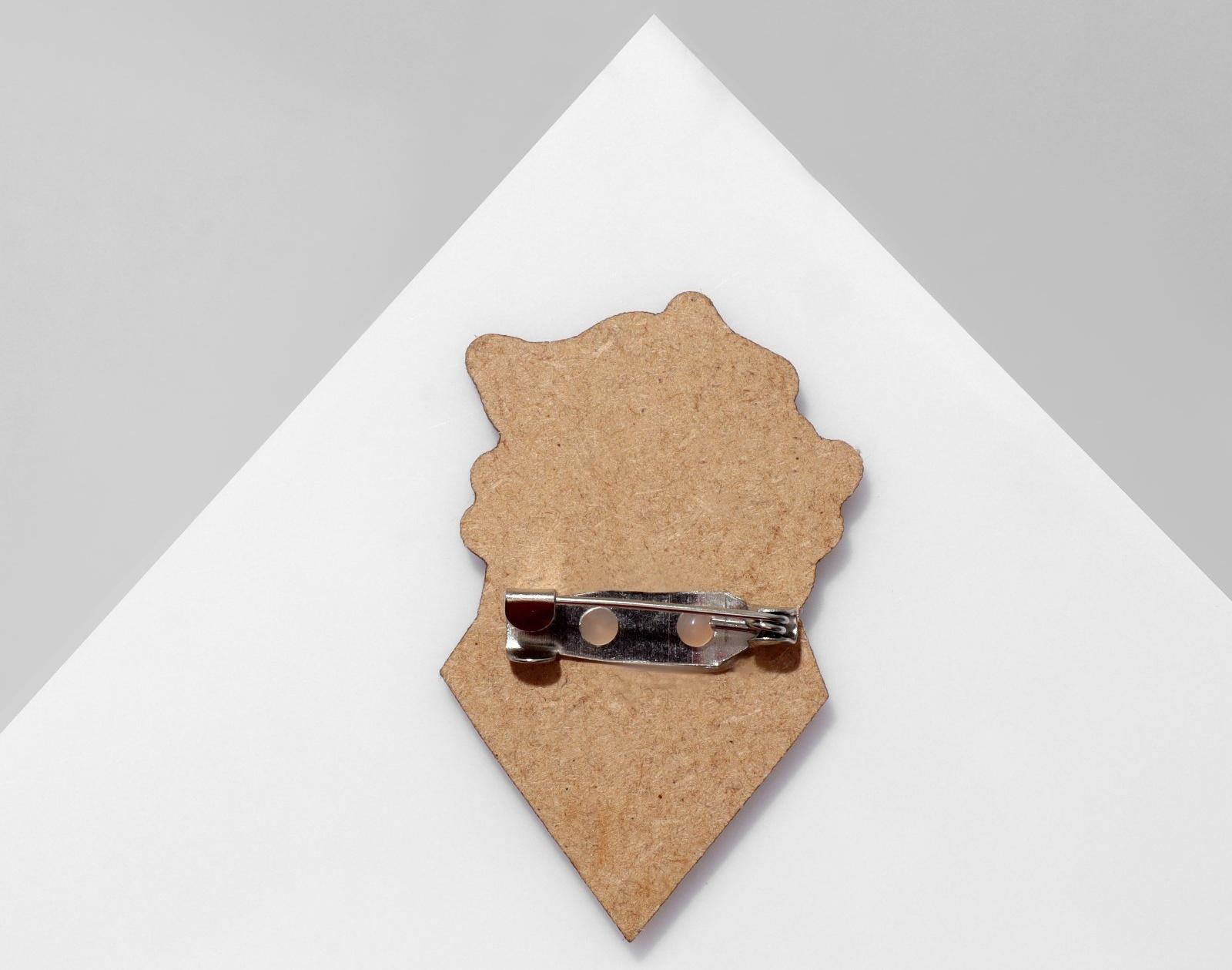 Брошь деревянная 