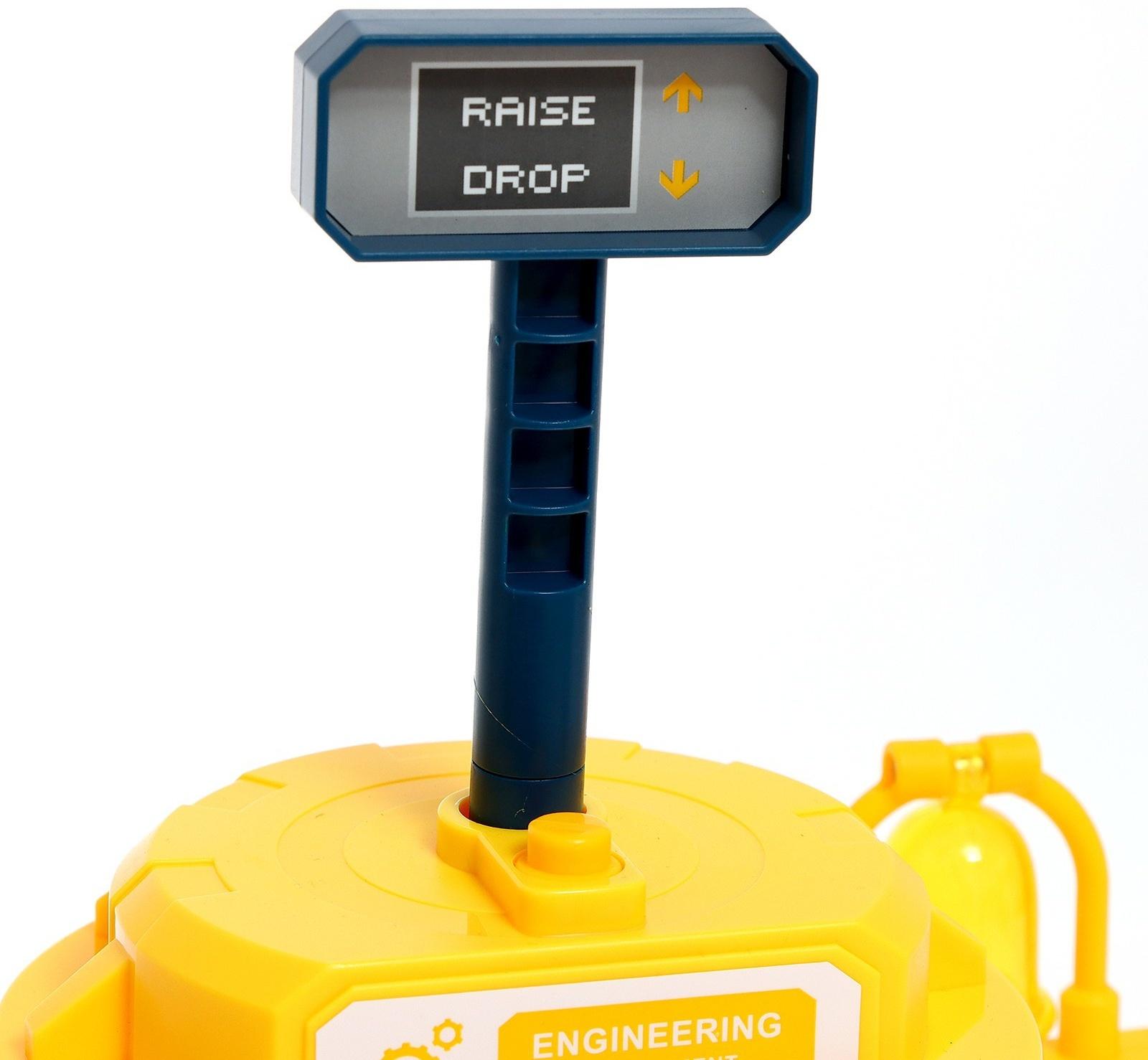 Парковка «Строительный лифт», с подъёмом, машинка опускается с кнопки, звонит колокол, МИКС