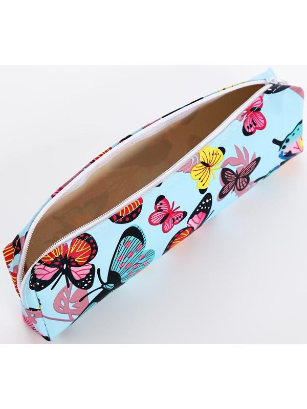 Косметичка-пенал на молнии, цвет голубой