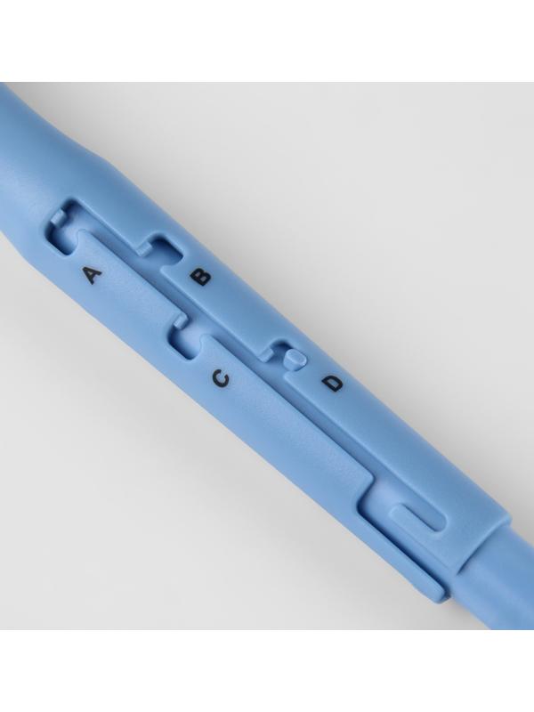 Игла для вышивания, для ковровой техники, d = 5 мм, 18,5 см, с нитевдевателем, цвет голубой