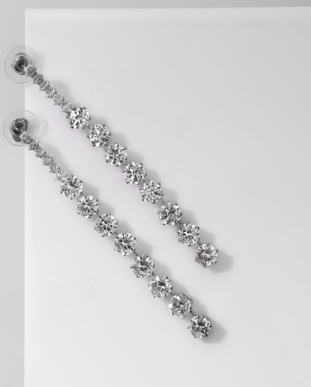 Серьги висячие со стразами 