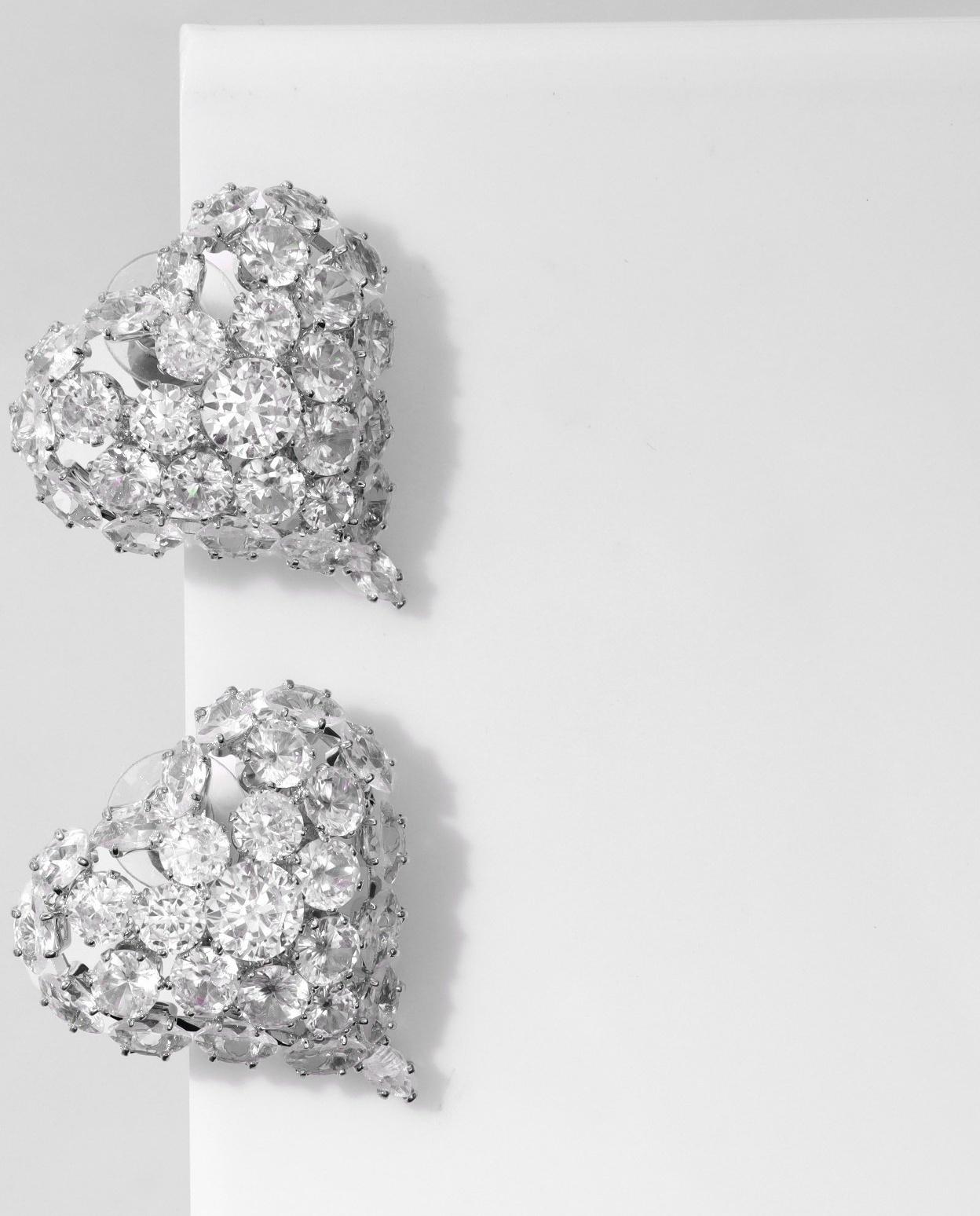 Серьги со стразами 