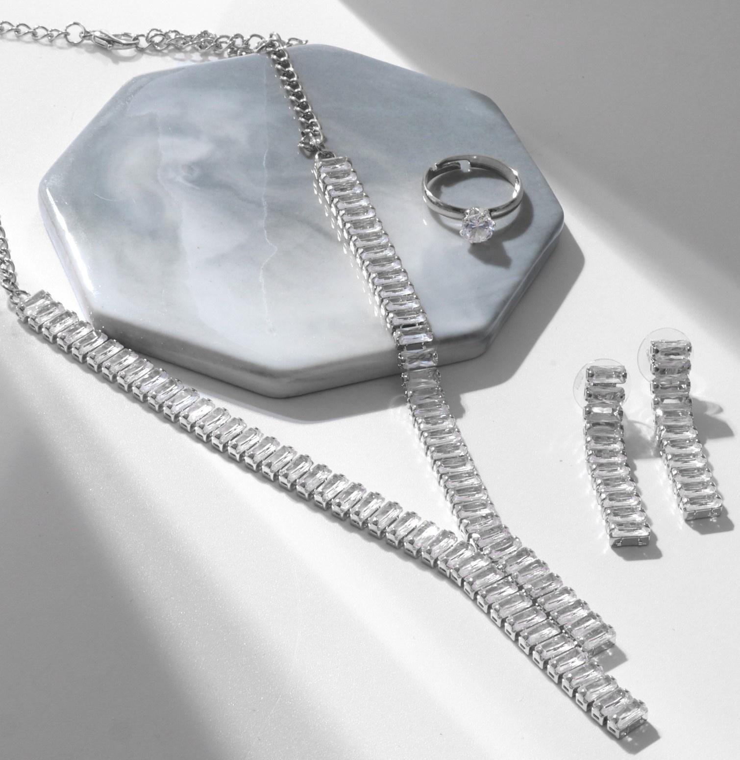 Набор 3 предмета: серьги, колье, кольцо 