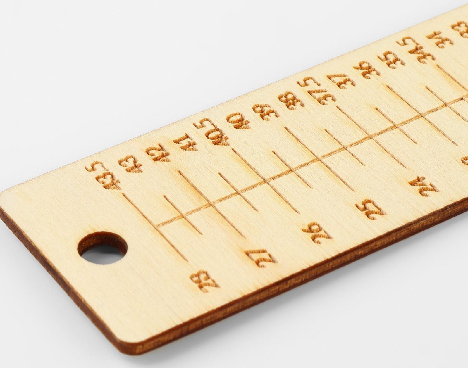 Линейка для определения размера ноги, 40 × 31,3 см