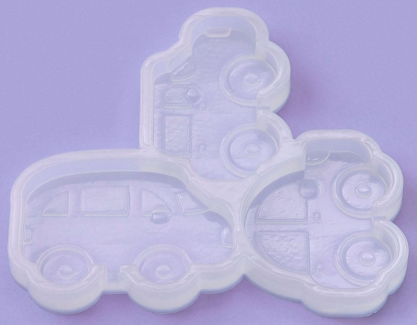 Силиконовый молд для леденцов и шоколада «Машинки», 4×5,6 см, 4,8×4см, 3,5×5,4 см