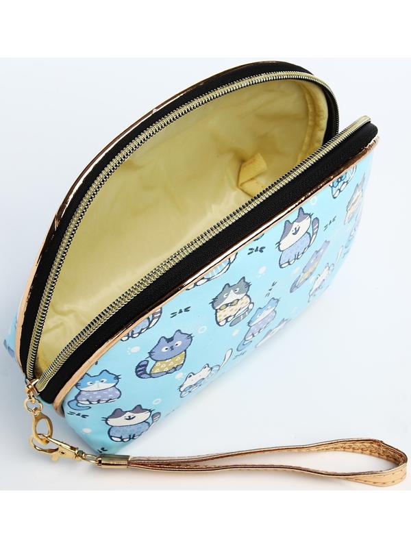 Косметичка на молнии, цвет голубой