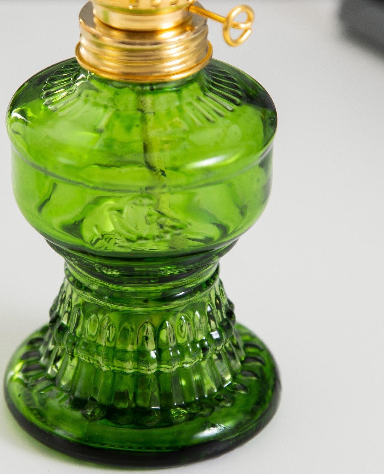 Керосиновая лампа зеленый 6х6х20 см