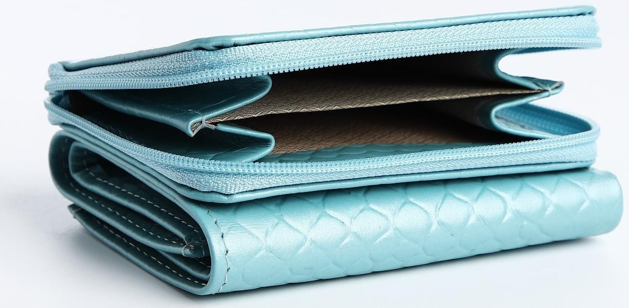 Кошелёк на кнопке, цвет голубой