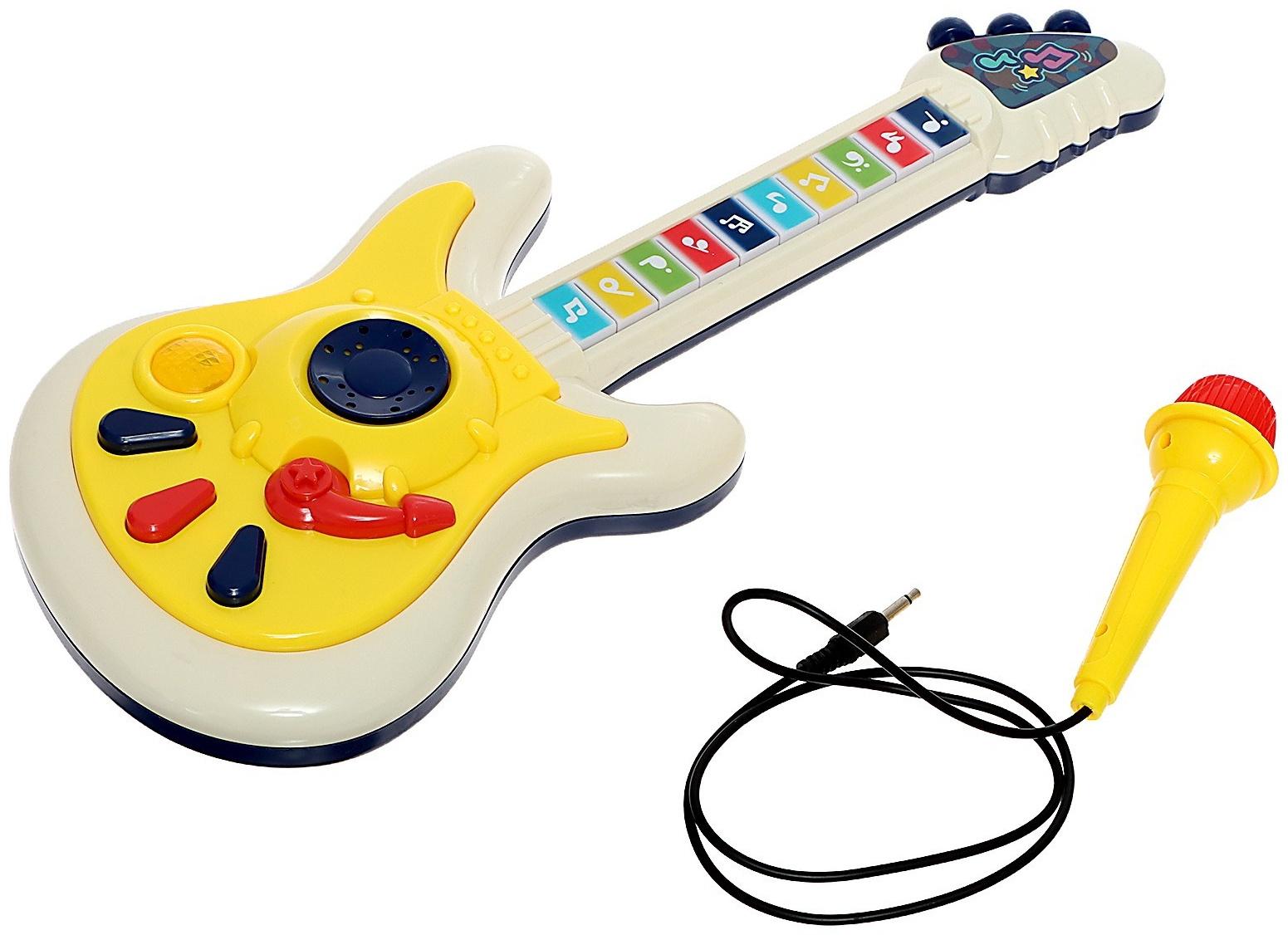 Музыкальная гитара, звук, свет