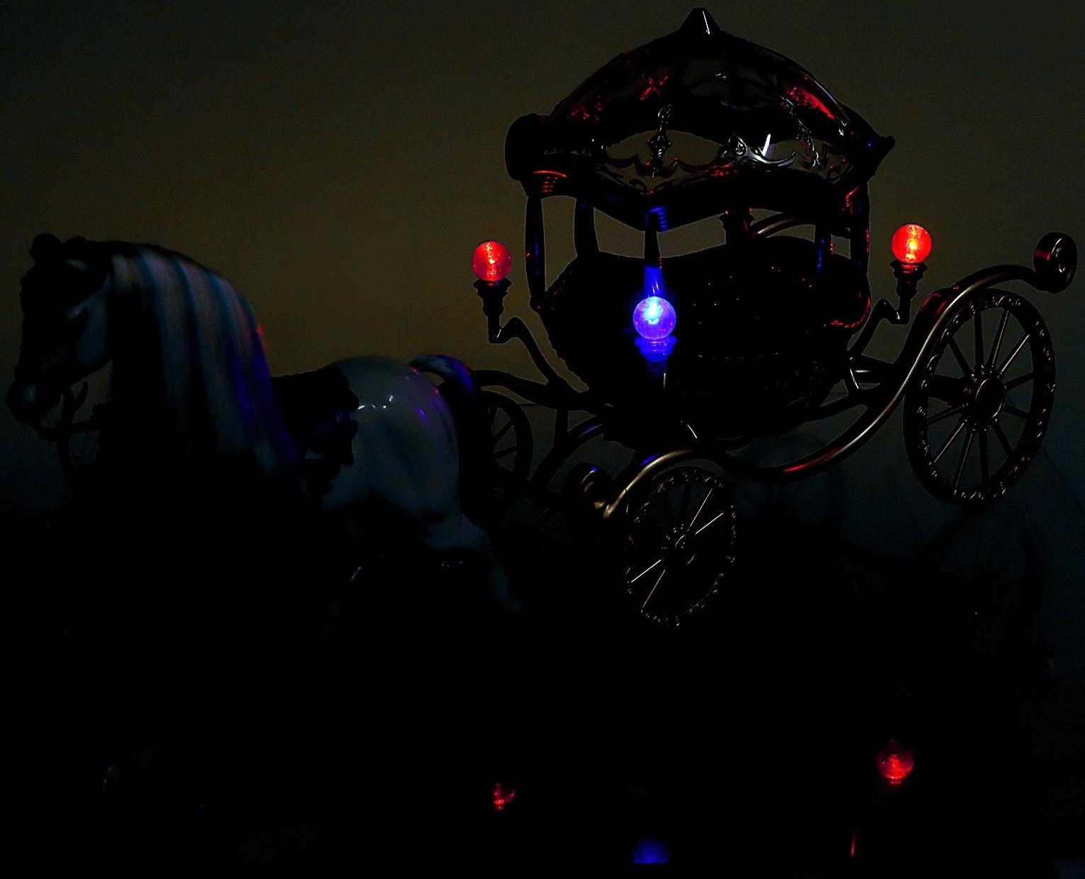 Карета для кукол «Сказка», свет