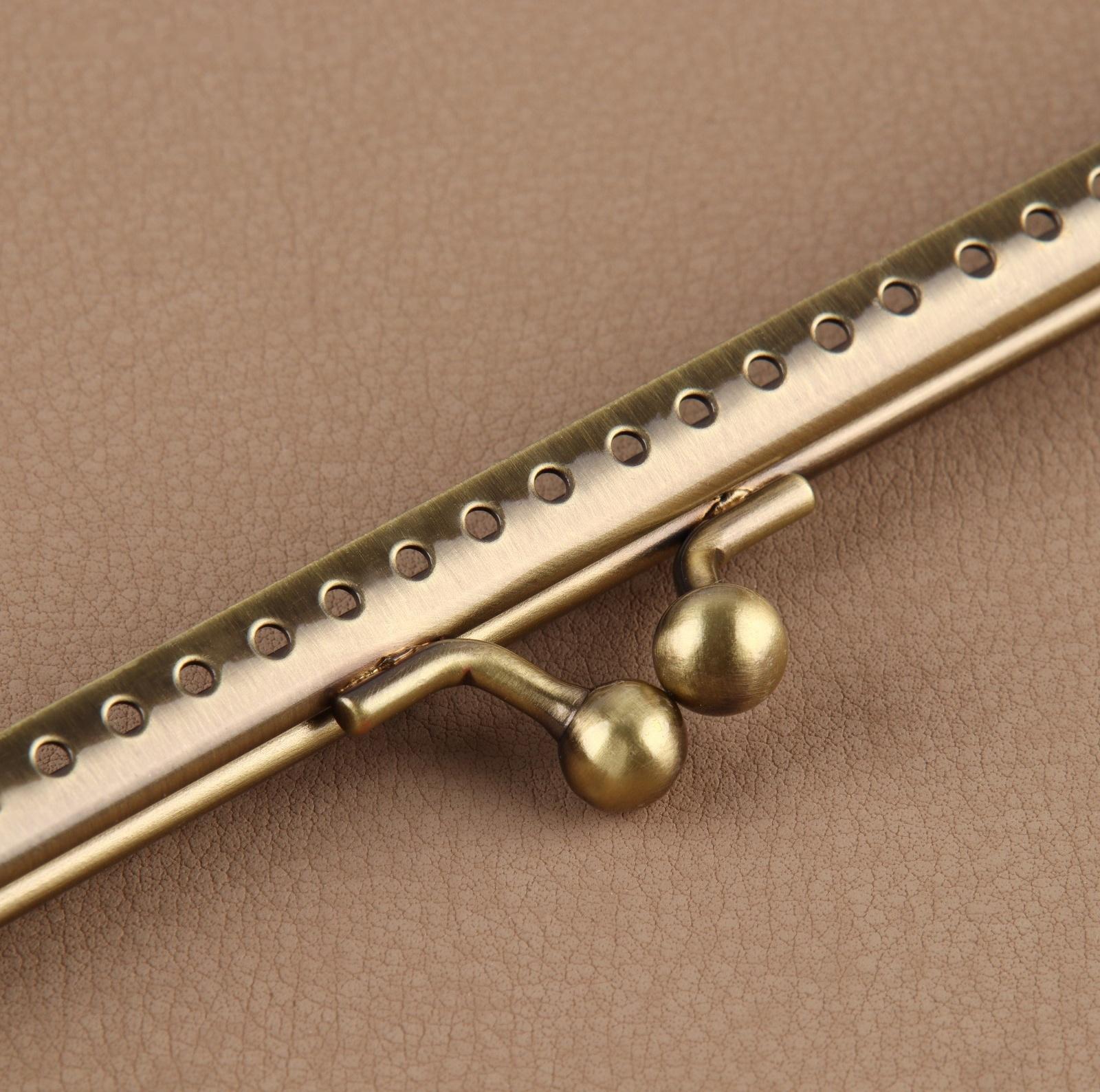 Фермуар пришивной «Прямоугольник», 20 × 6 см, цвет бронзовый