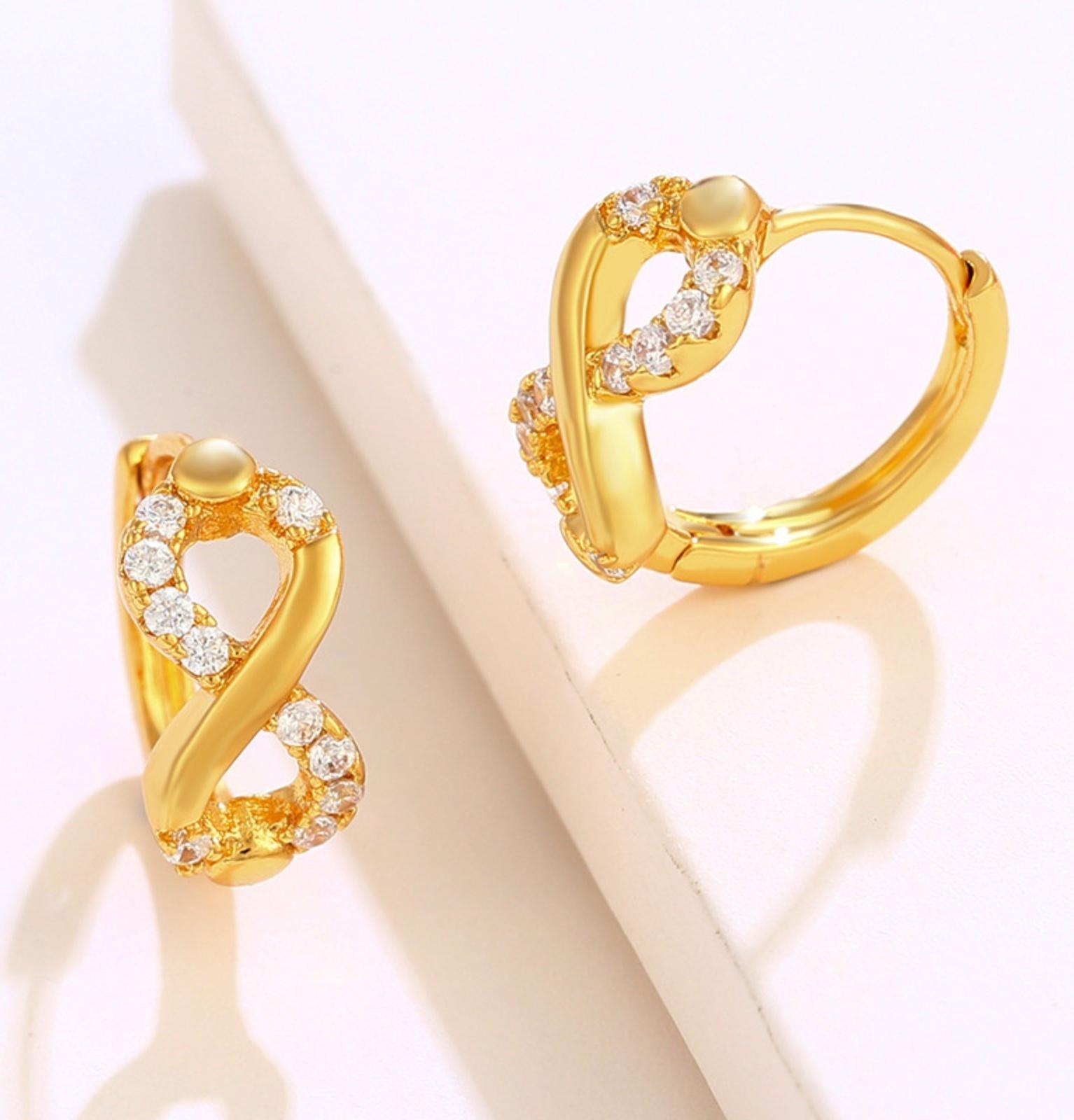 Серьги-кольца XUPING бесконечность, цвет  белый в золоте