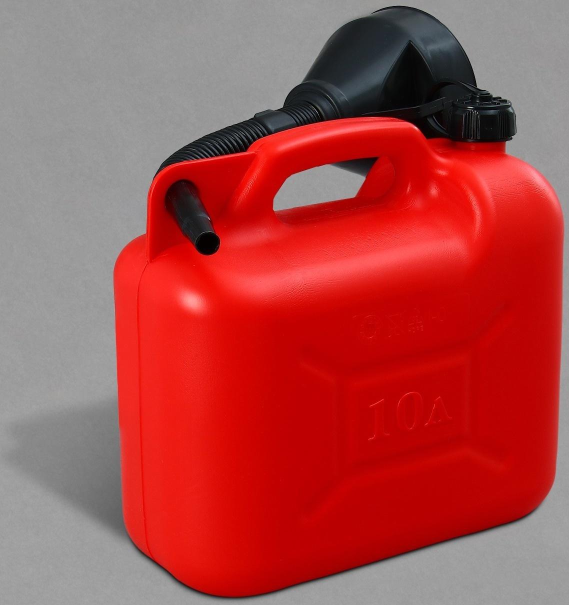 Канистра ГСМ «Звезда», 10 л, с воронкой, красная