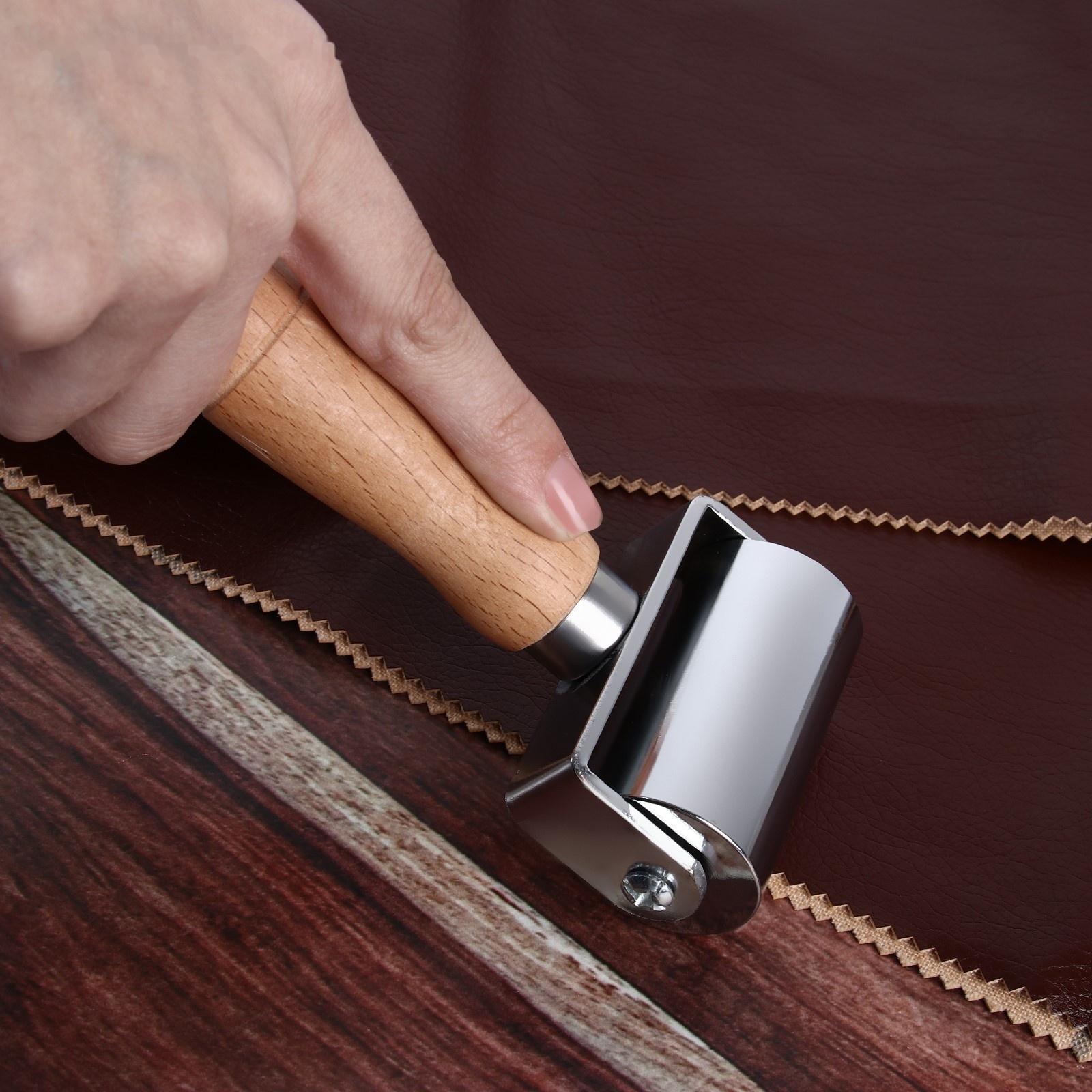 Роллер для клеевых работ с кожей, 16,5 × 6 см, цвет серебряный