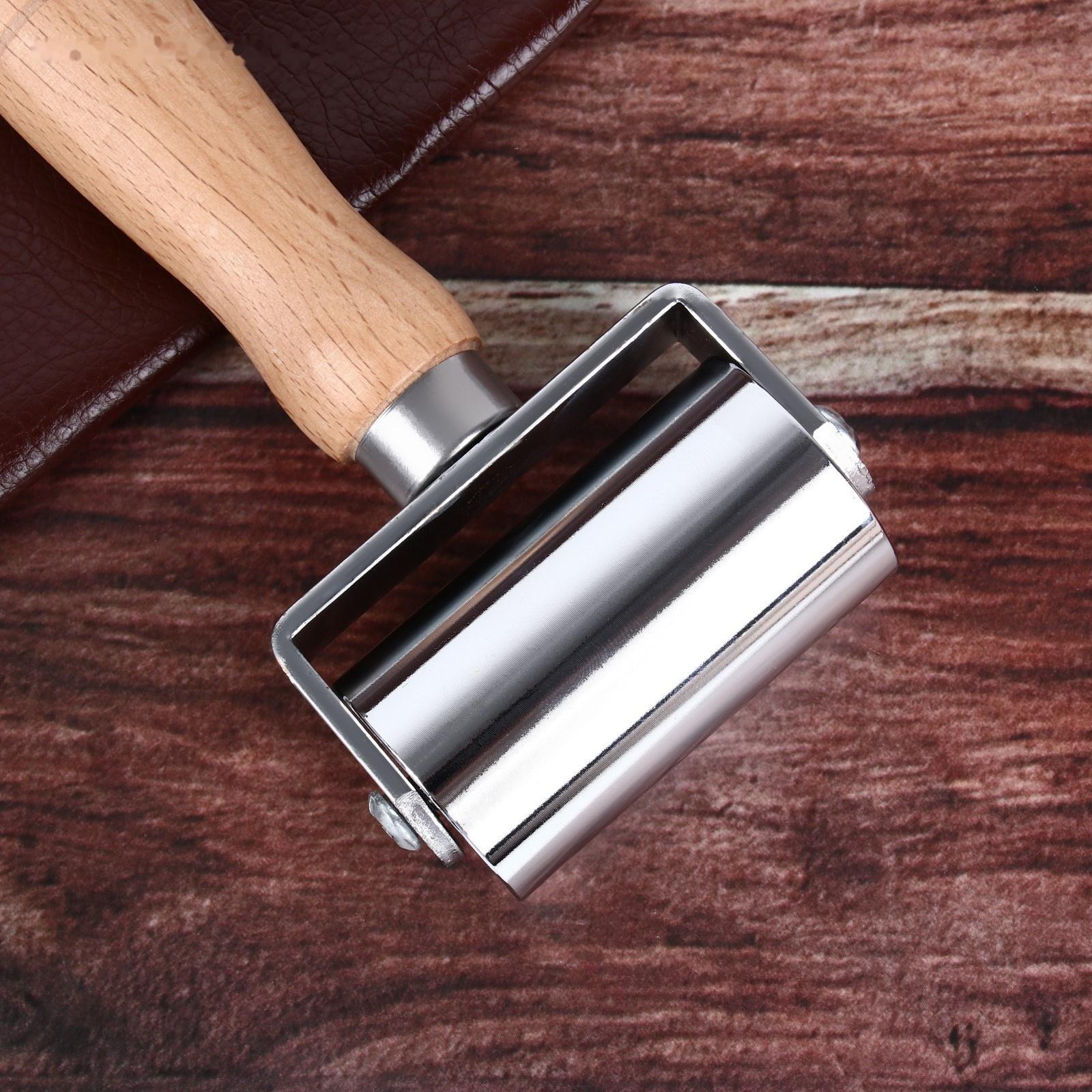 Роллер для клеевых работ с кожей, 16,5 × 6 см, цвет серебряный