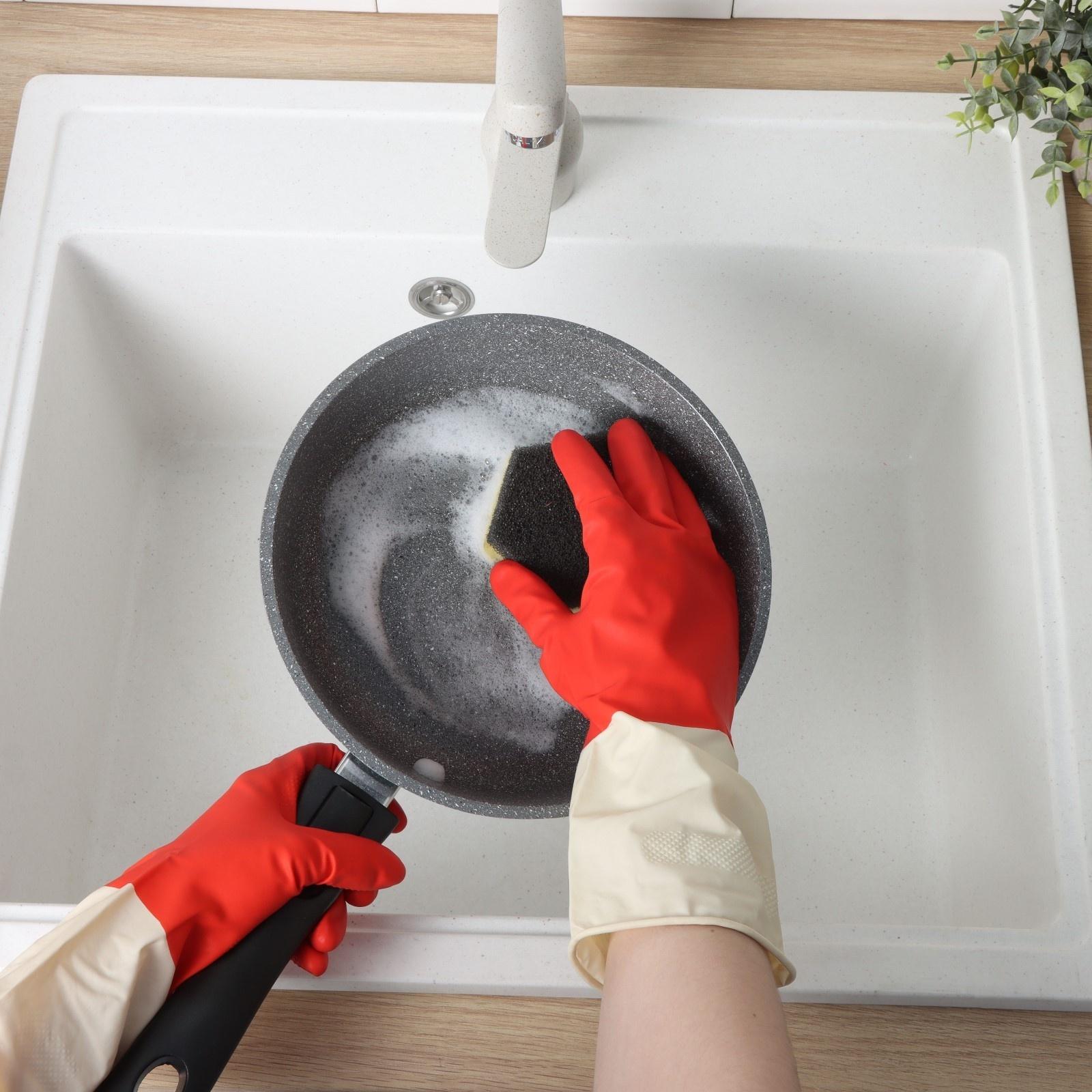 Перчатки хозяйственные плотные Доляна, латекс, размер M, 47 г, цвет красный