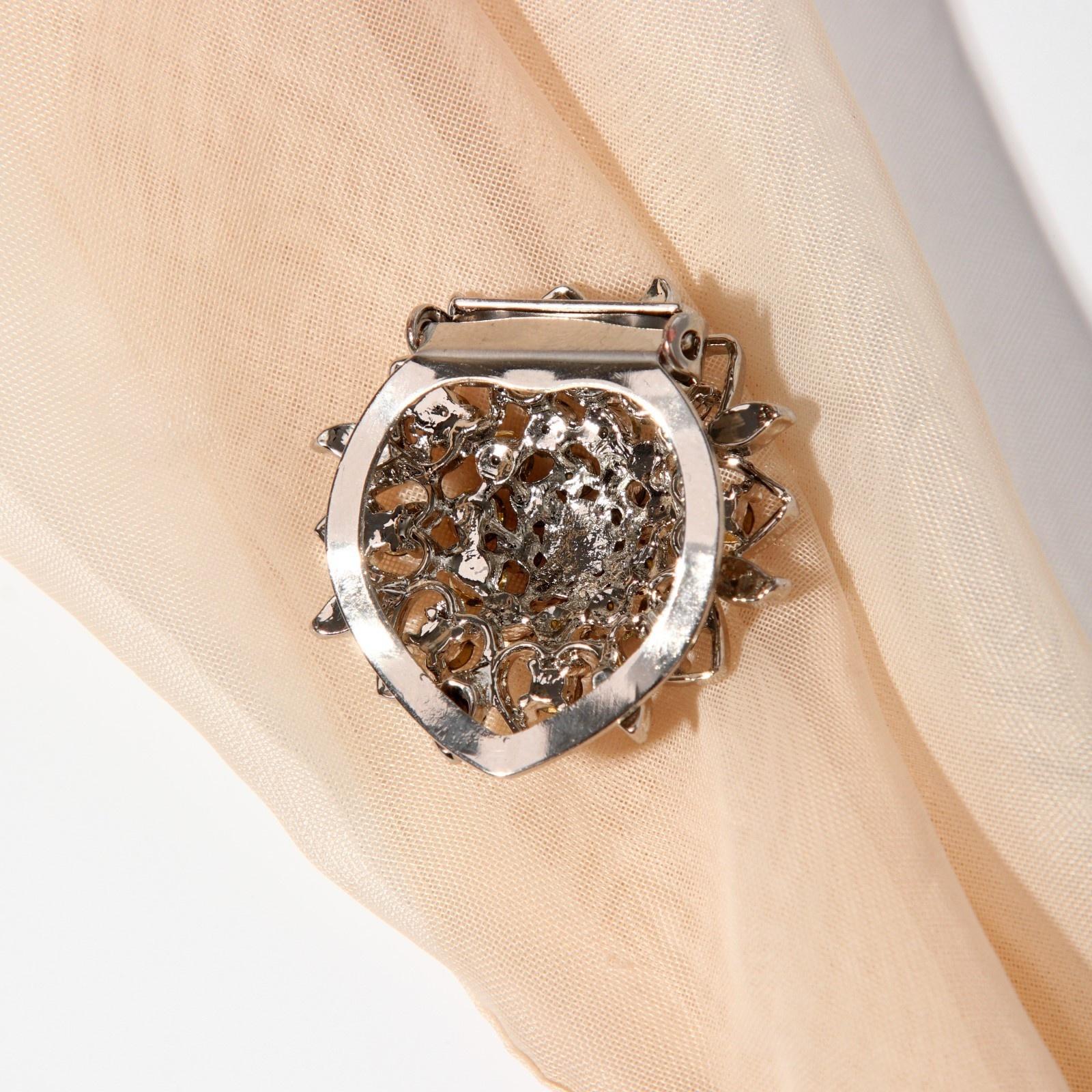 Зажим для платка 