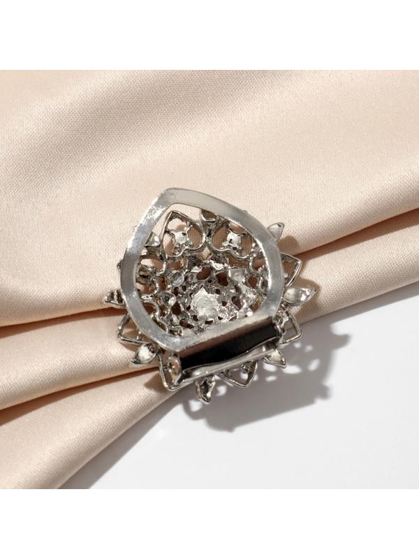 Зажим для платка 