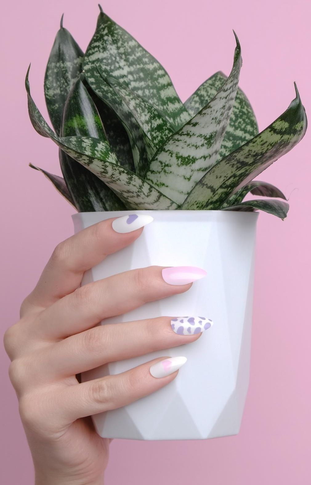 Накладные ногти, 24 шт, с клеевыми пластинами, форма миндаль, цвет белый/розовый/сиреневый