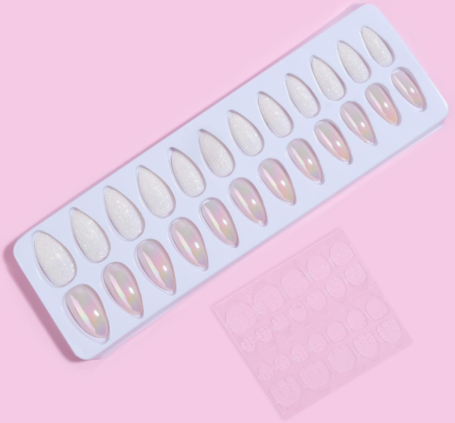 Накладные ногти, 24 шт, с клеевыми пластинами, форма миндаль, блёстки/голография, цвет белый