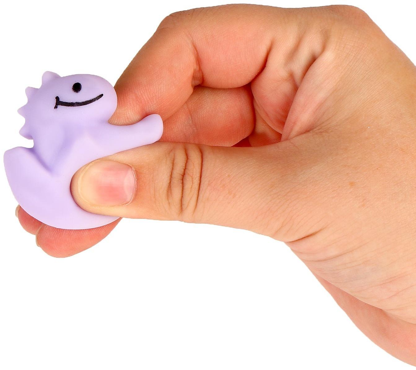 Игрушка-сюрприз «Дино Мяк-жмяк», с наклейками, МИКС