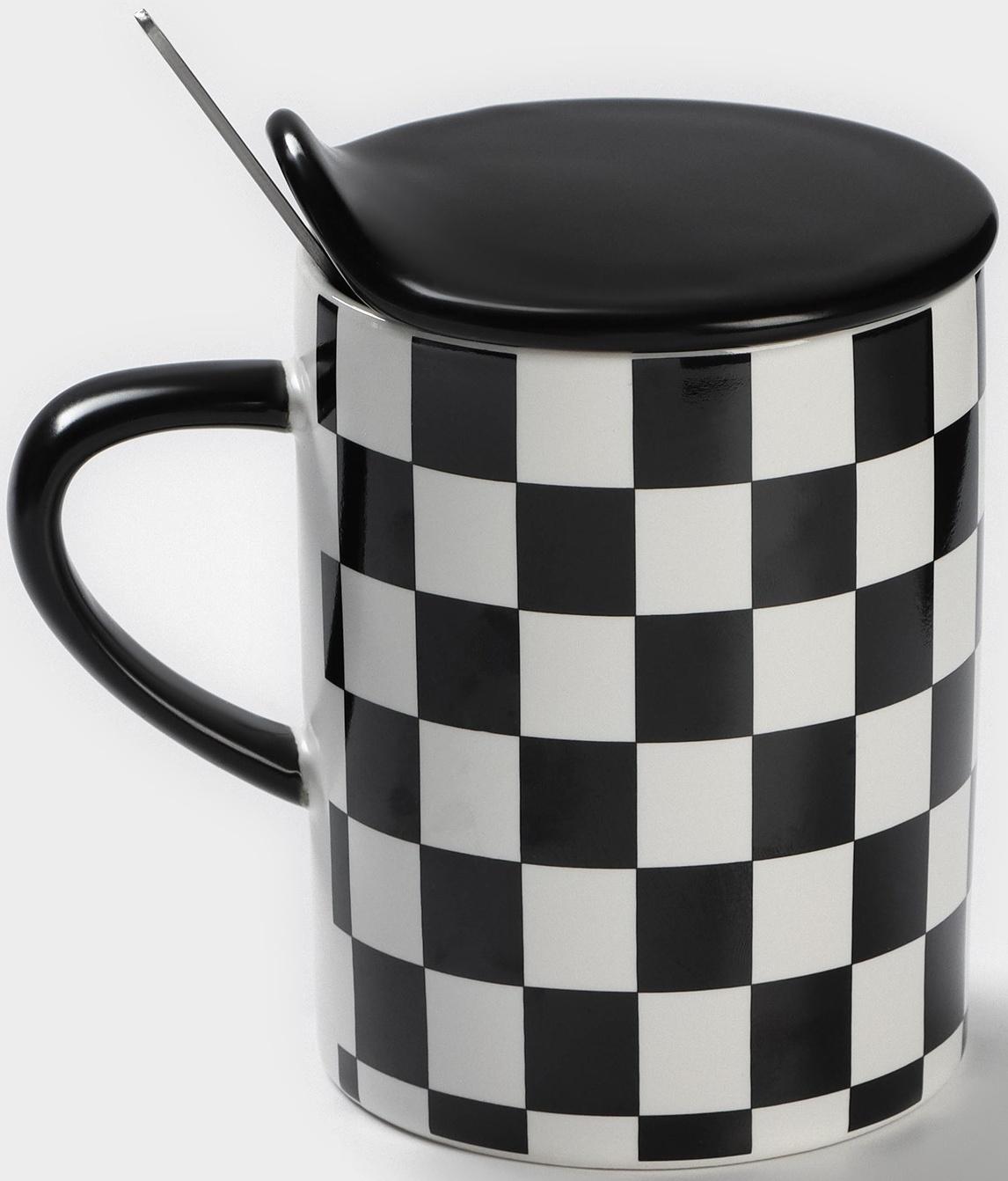 Кружка керамическая с ложкой «Абстракт», 400 мл, цвет чёрный и белый