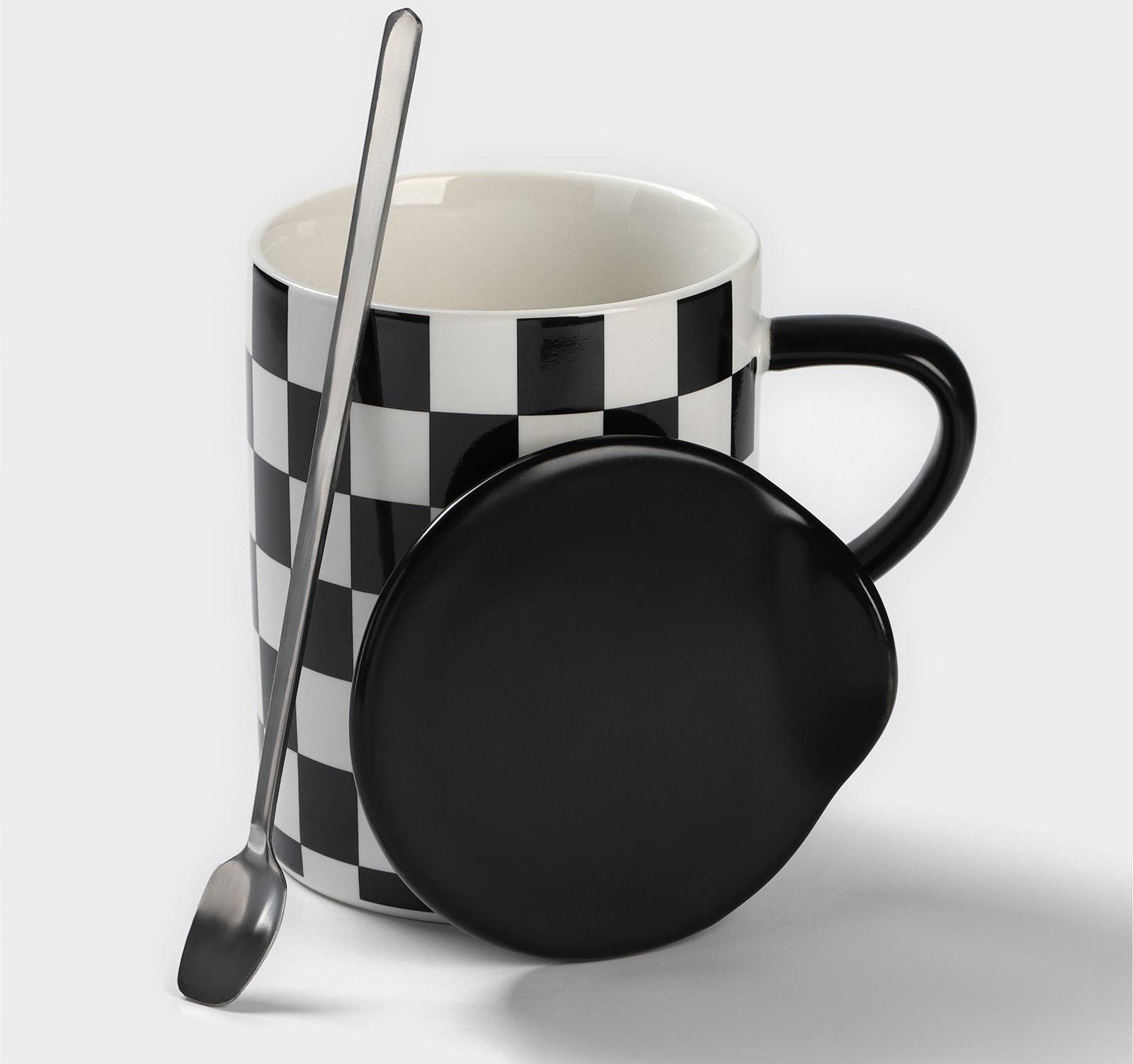 Кружка керамическая с ложкой «Абстракт», 400 мл, цвет чёрный и белый
