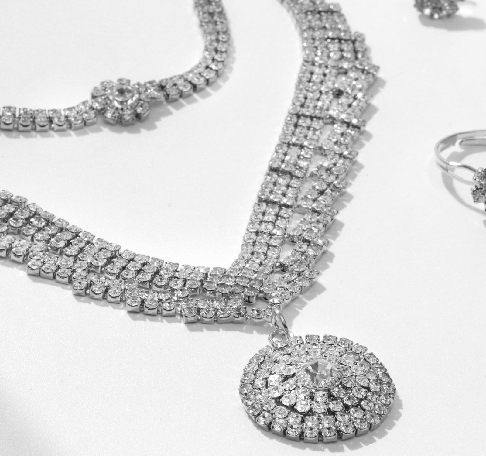 Набор 4 предмета: серьги, колье, браслет, кольцо 