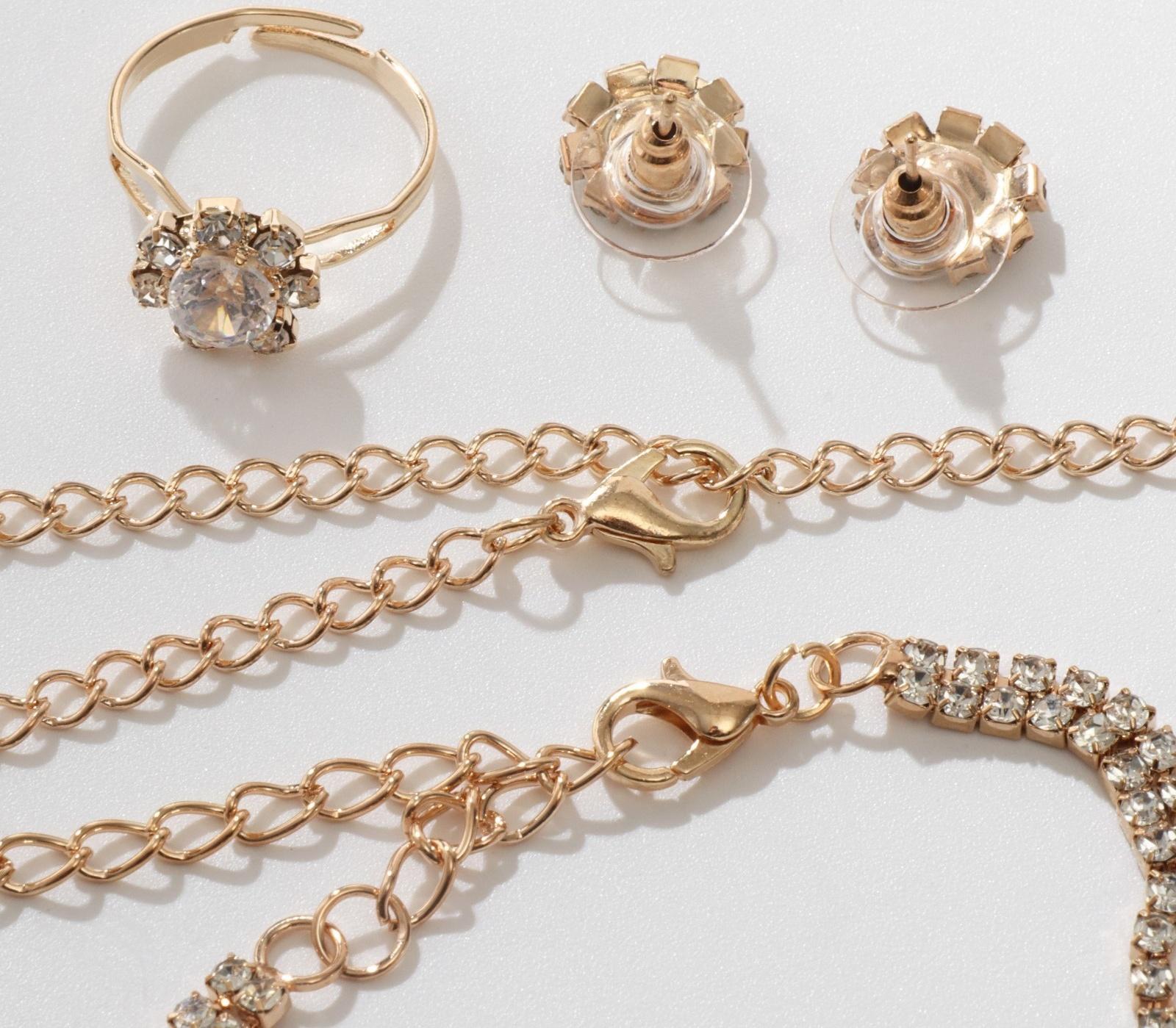 Набор 4 предмета: серьги, колье, браслет, кольцо 