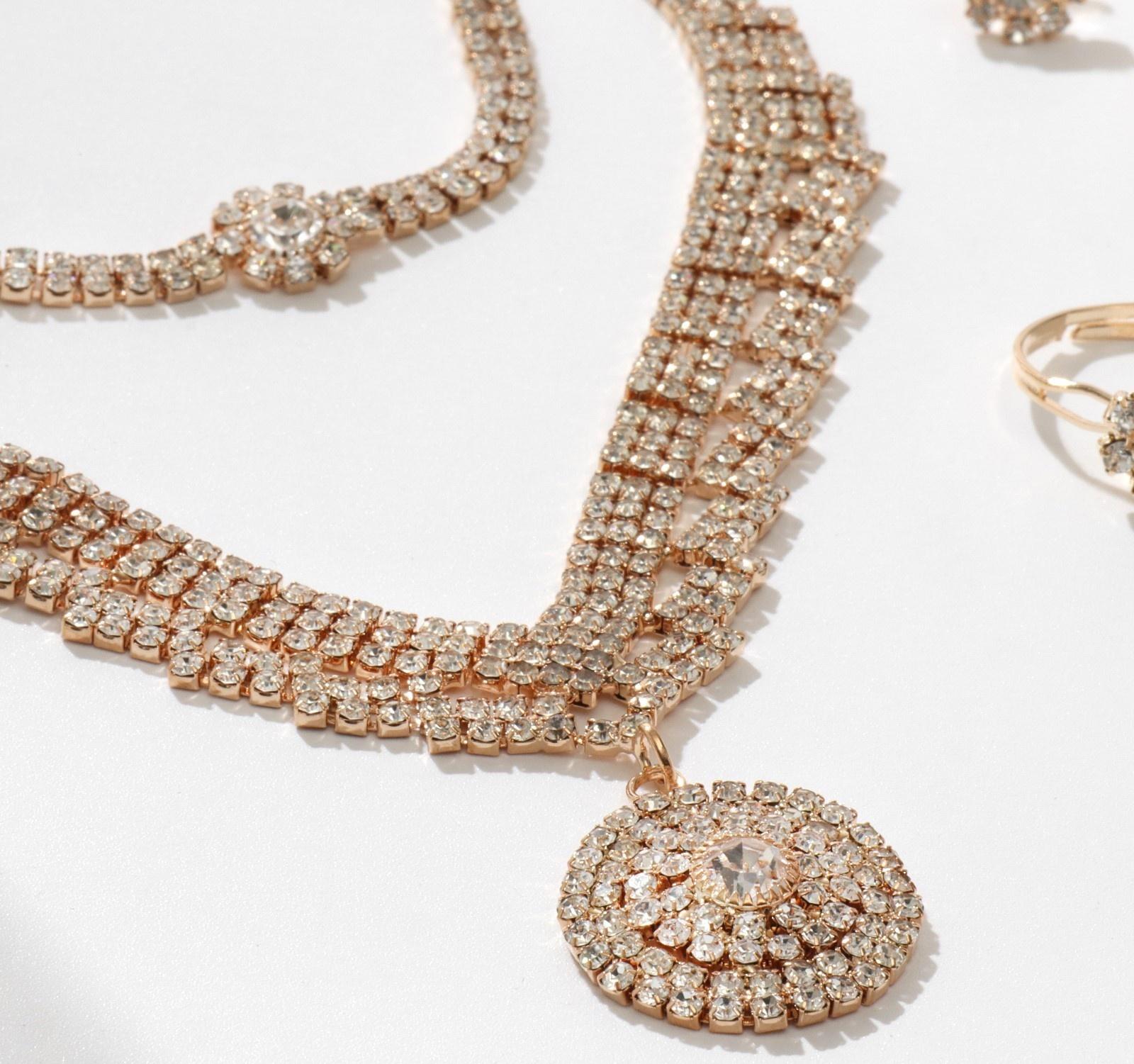 Набор 4 предмета: серьги, колье, браслет, кольцо 