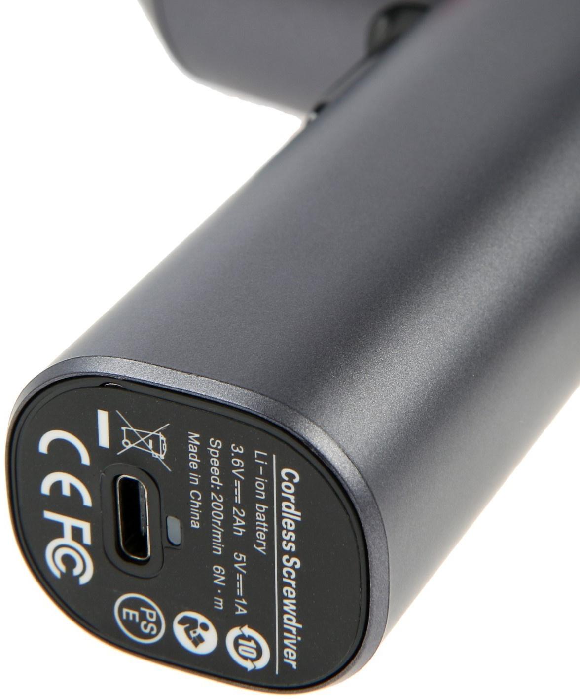 Аккумуляторная отвертка ТУНДРА ПРОФИ, 3.6 В, 2 Ач, Li-ion, 220 об/мин, 12 предметов, кейс