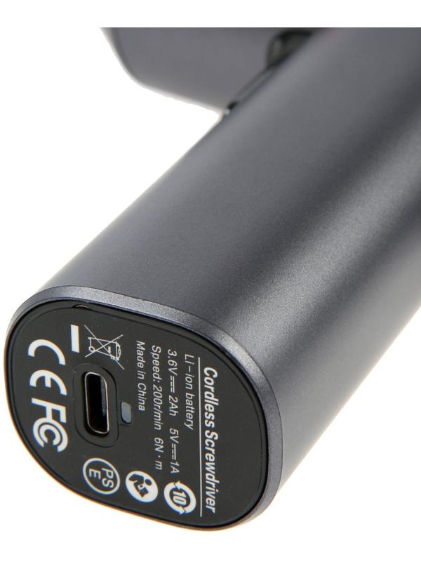 Аккумуляторная отвертка ТУНДРА ПРОФИ, 3.6 В, 2 Ач, Li-ion, 220 об/мин, 12 предметов, кейс