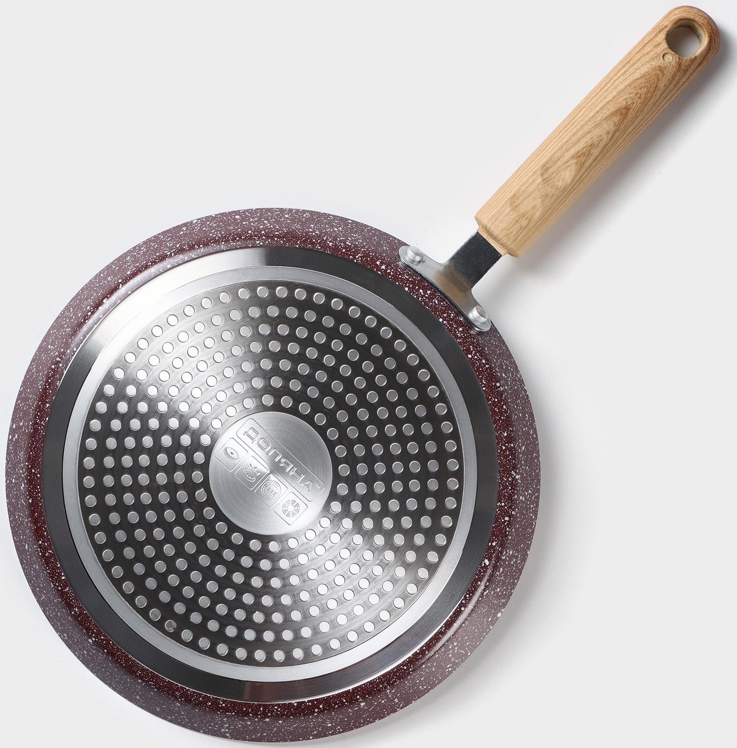 Сковорода блинная Доляна Grit, d=22 см, ручка soft-touch, антипригарное покрытие, индукция, цвет коричневый