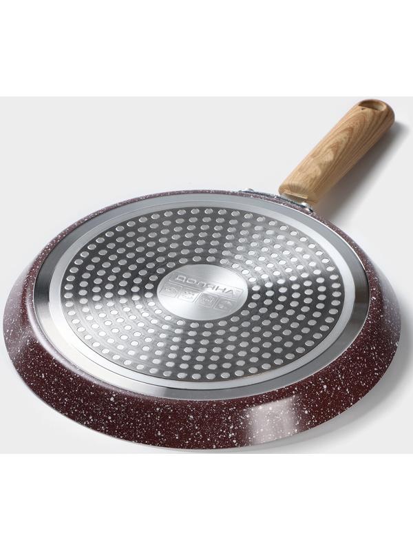 Сковорода блинная Доляна Grit, d=22 см, ручка soft-touch, антипригарное покрытие, индукция, цвет коричневый