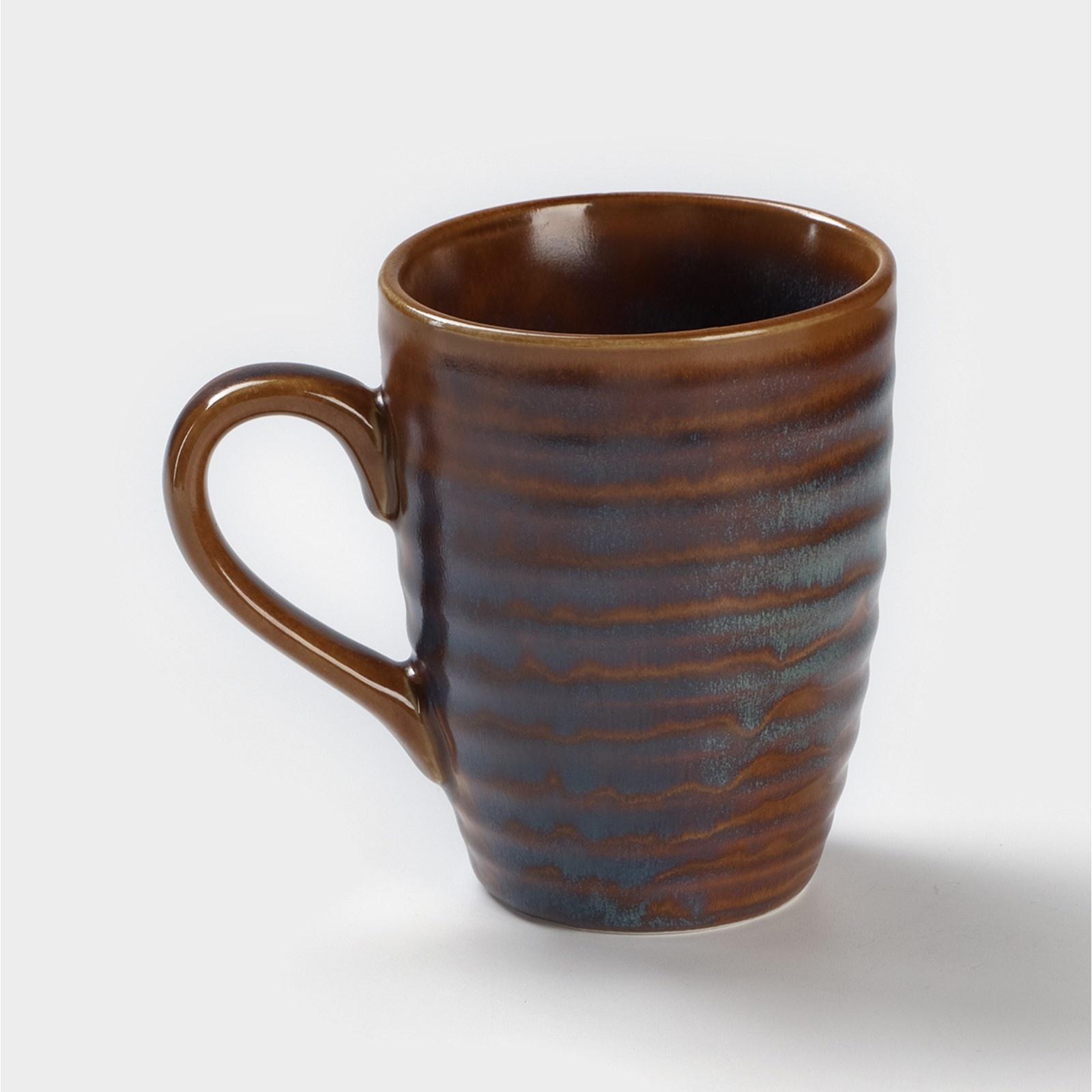 Кружка фарфоровая Magistro Garland, 320 мл, цвет синий