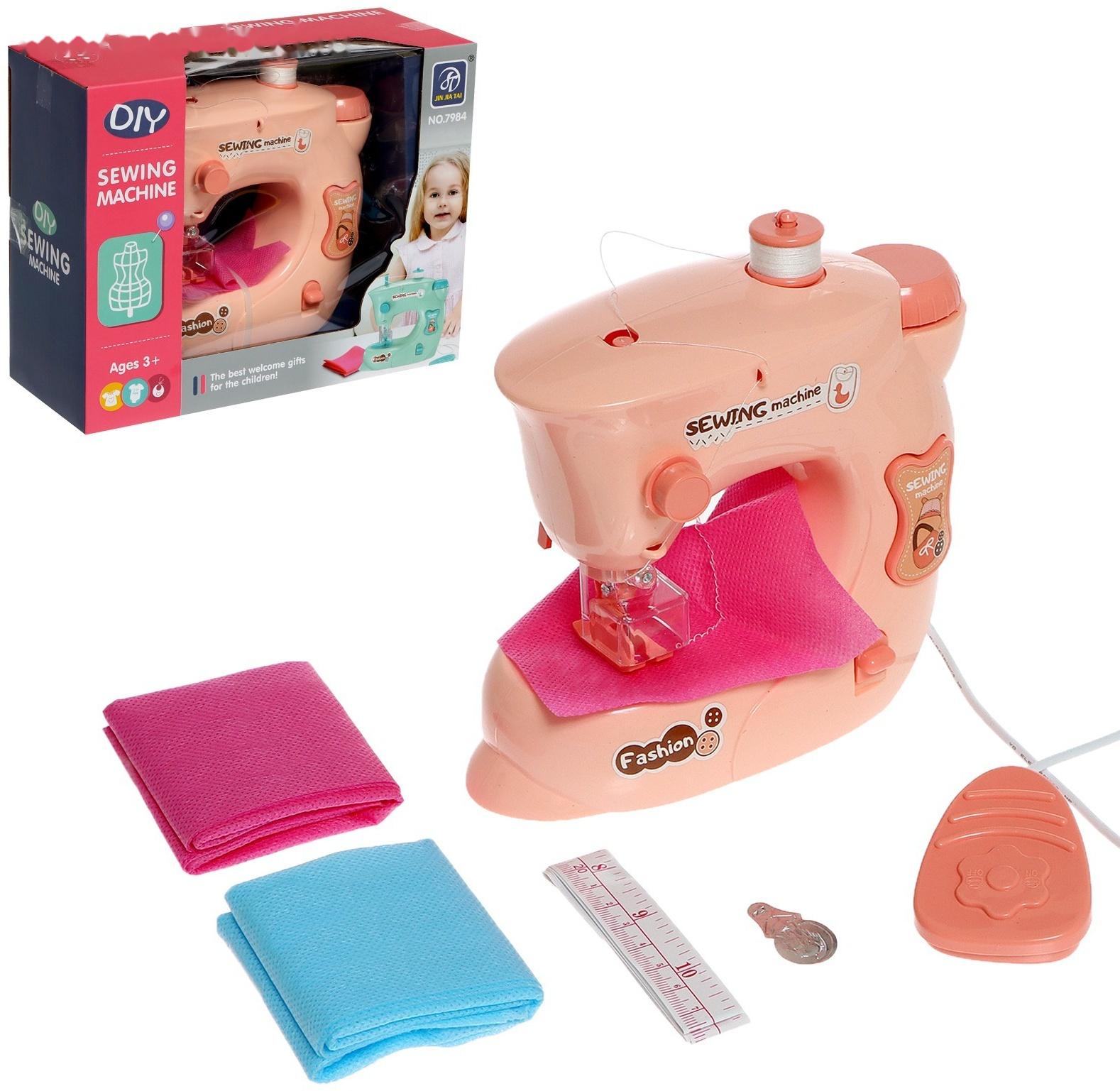 Швейная машинка «Рукодельница»