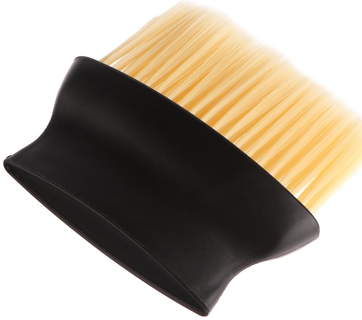 Щетка для чистки салона автомобиля, 12×10 см, черная