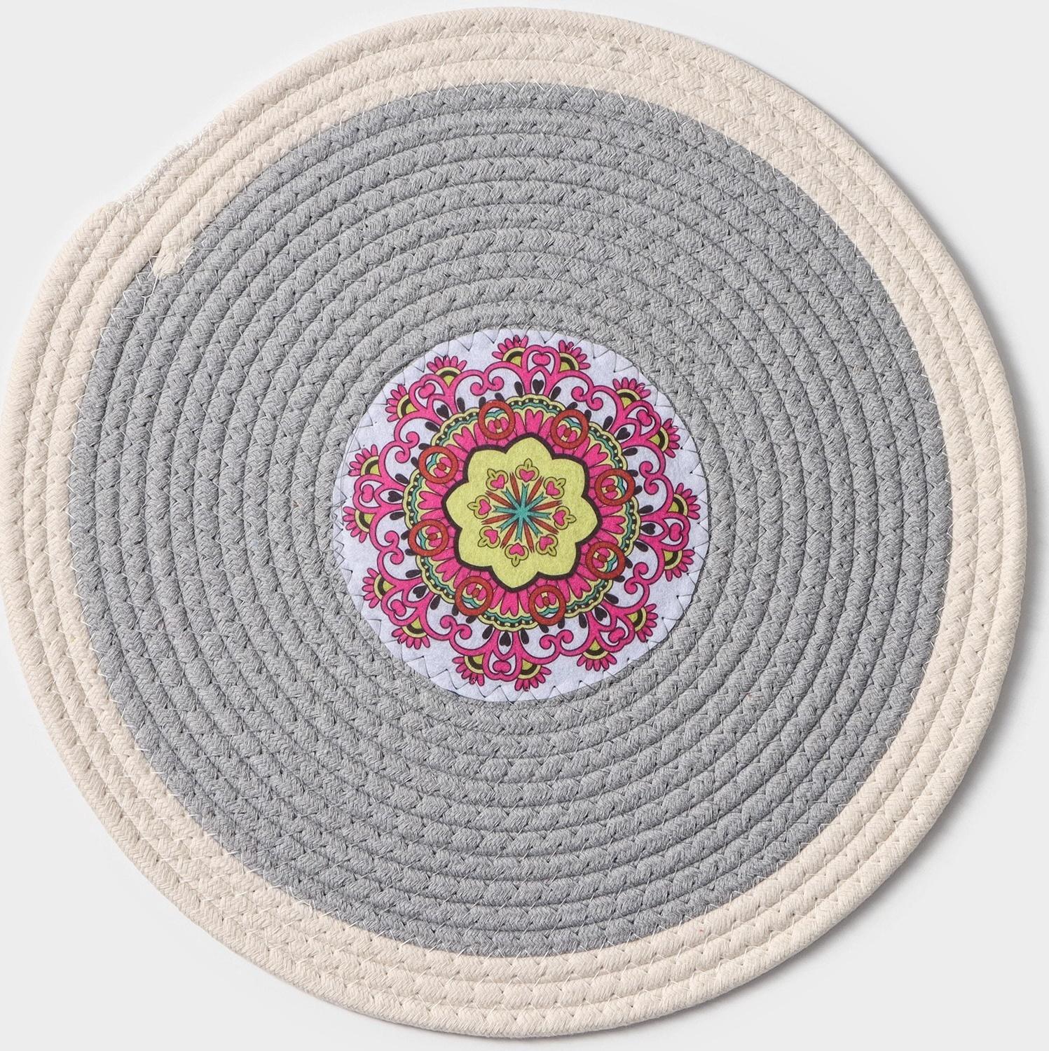 Салфетка сервировочная на стол Доляна «Мира», d=38 см, хлопок, цвет серый, рисунок МИКС