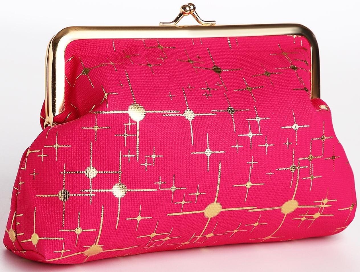 Косметичка на фермуаре, цвет малиновый