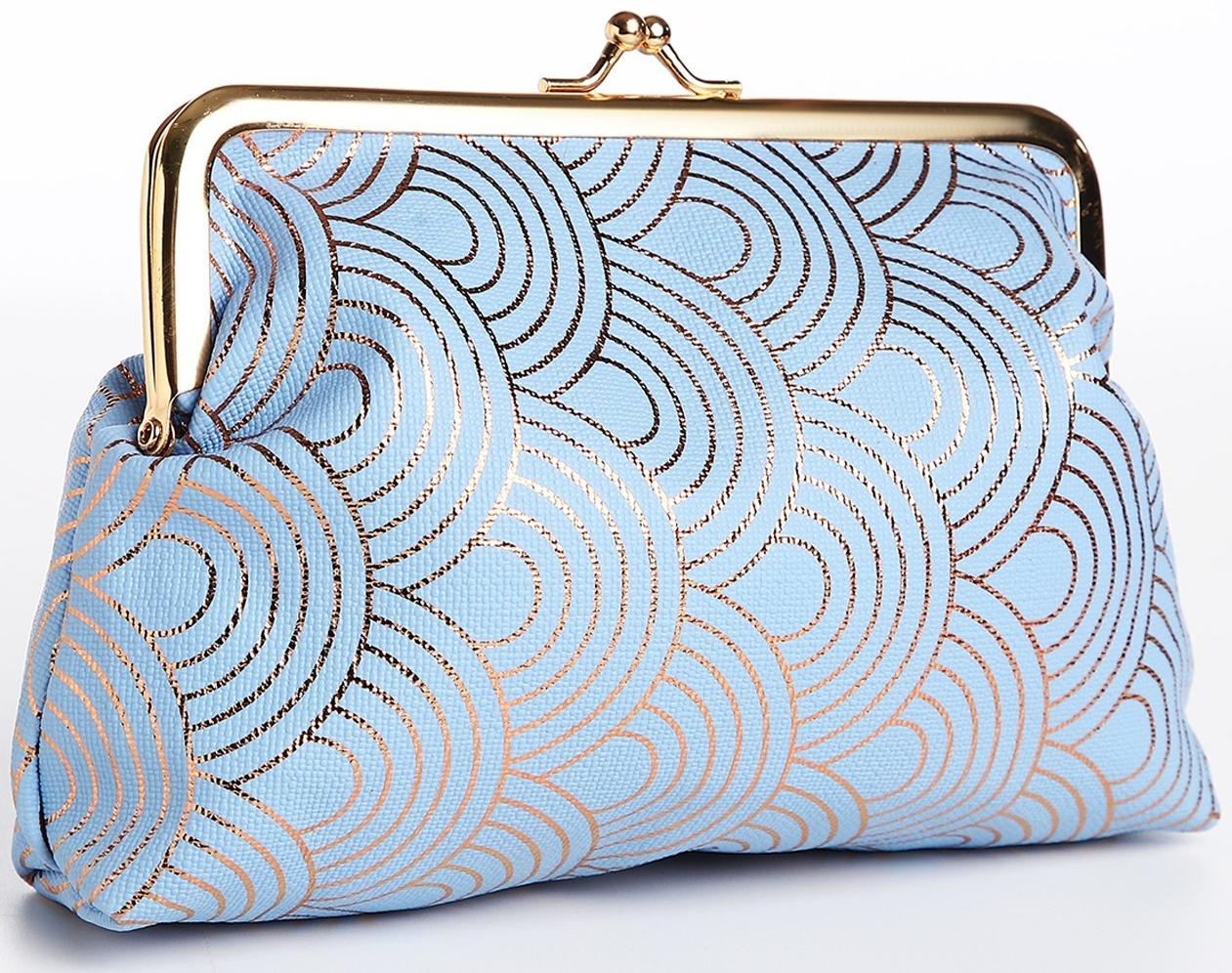 Косметичка на фермуаре, цвет голубой