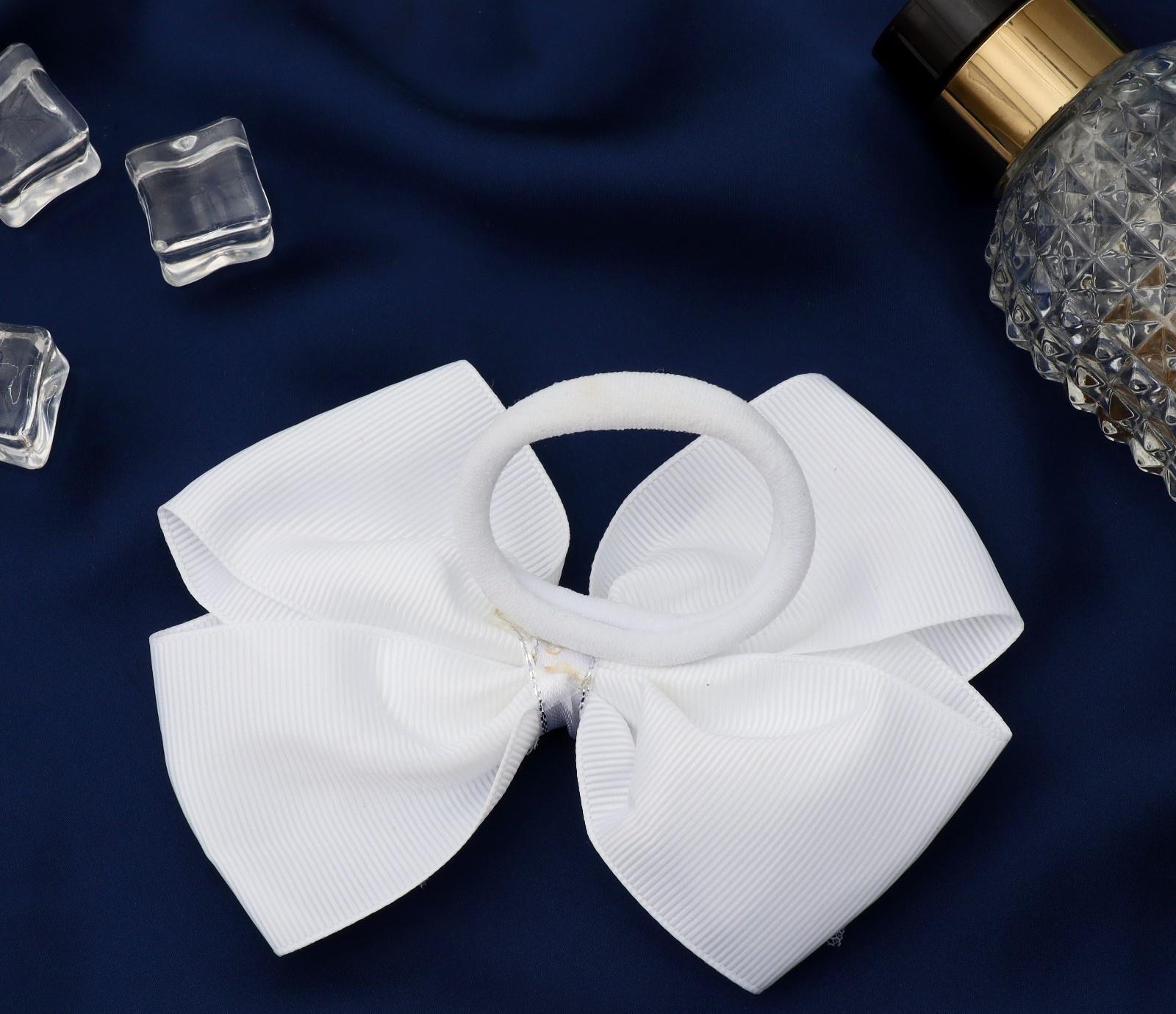 Резинка для волос бант 