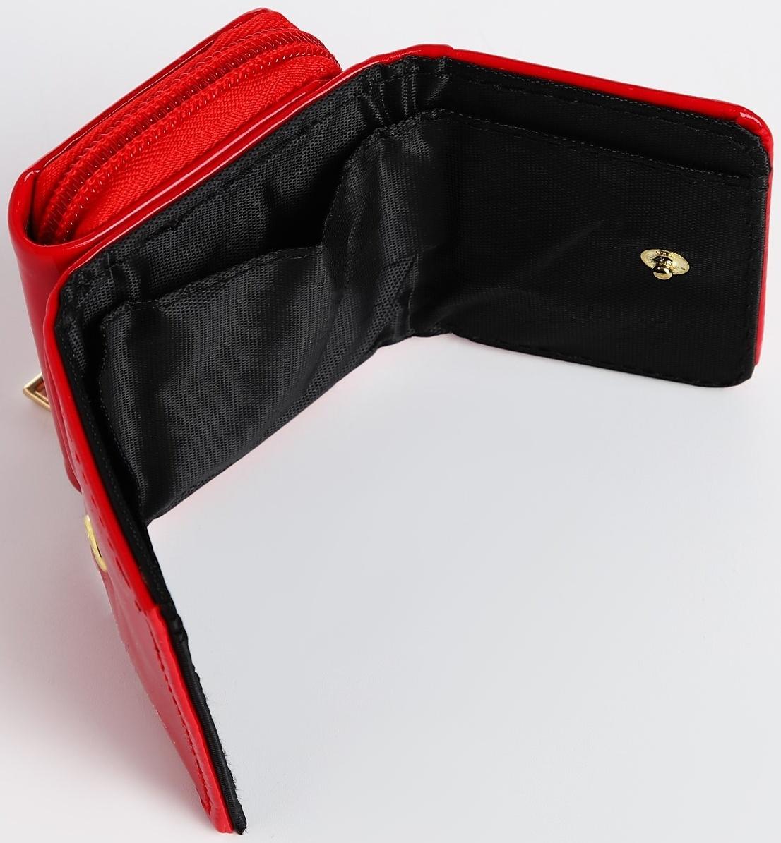 Кошелёк на кнопке, цвет красный